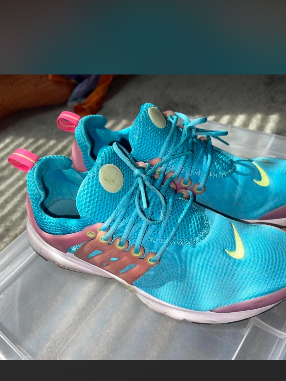 Nike Turquoise and Pink Athletic Sneakers